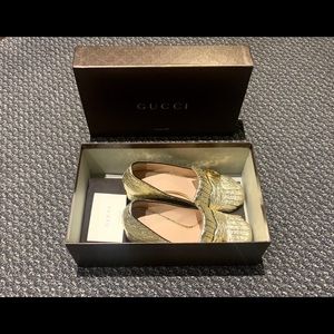 Gucci ‘Marmont’ Pump Gold Leather